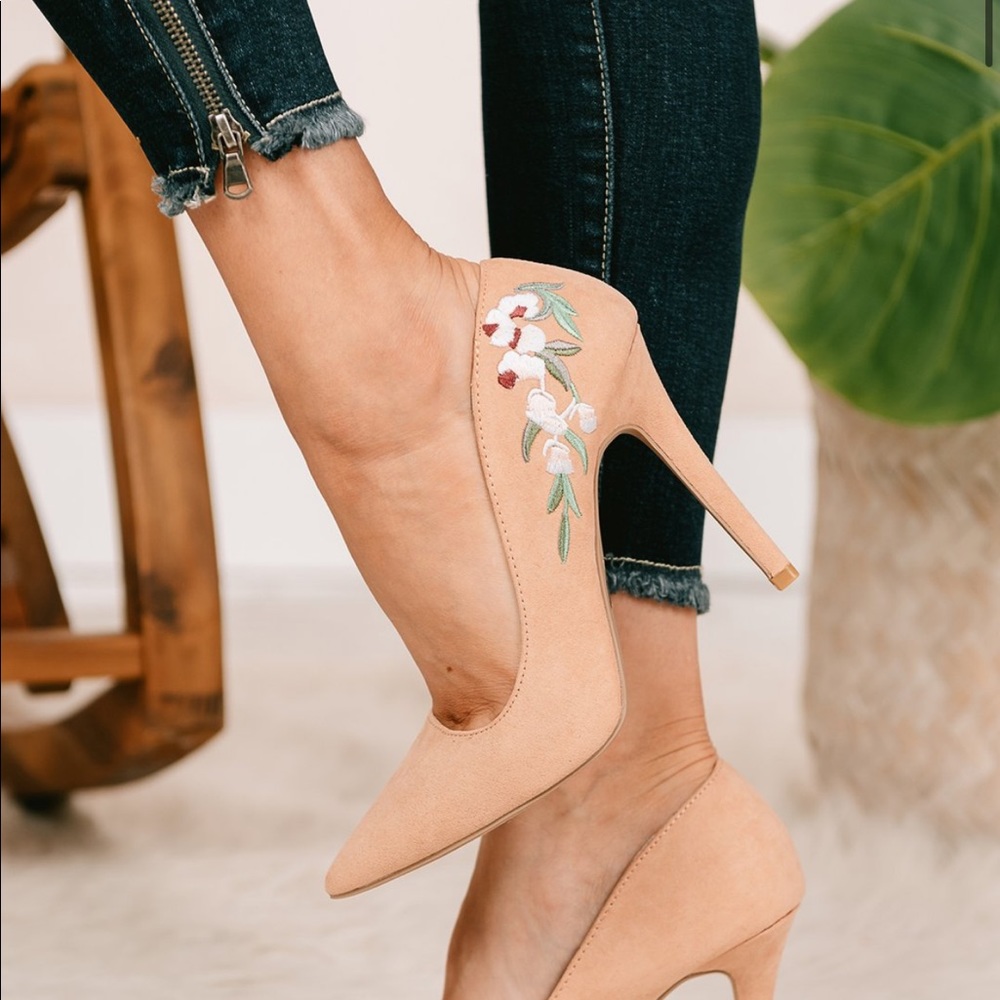 Nude heels - Picture 2 of 10